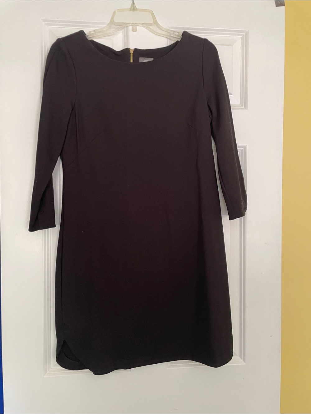 Vince Camuto Black Three-Quarter Sleeve Shift Dress